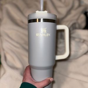 Stanley 40oz tumbler
